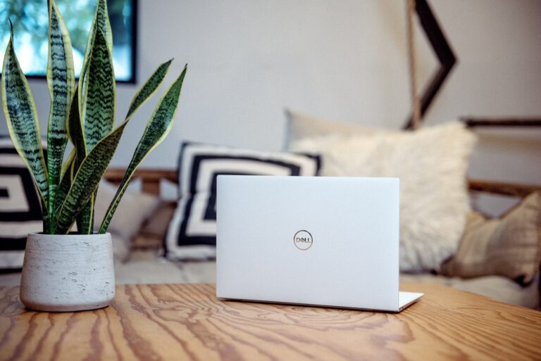Dell Inspiron 5585